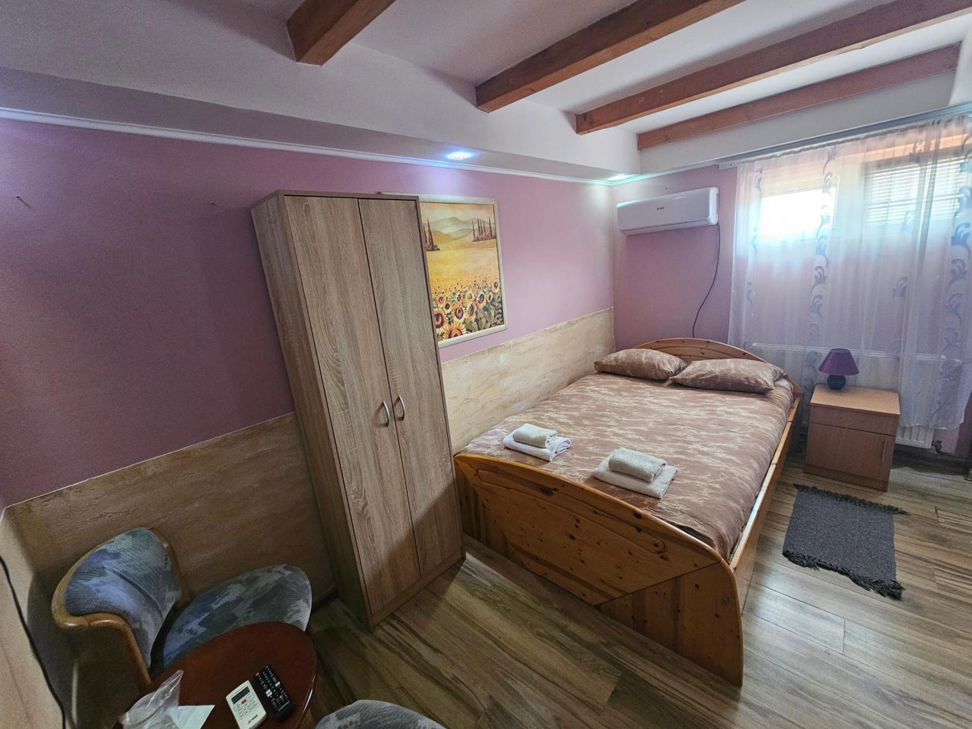 Rooms " Simke " سوبوتيتْسا المظهر الخارجي الصورة